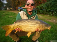 Carpa pescata a mosca