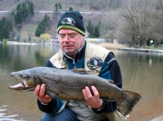 Trota pescata da Luciano a Levico