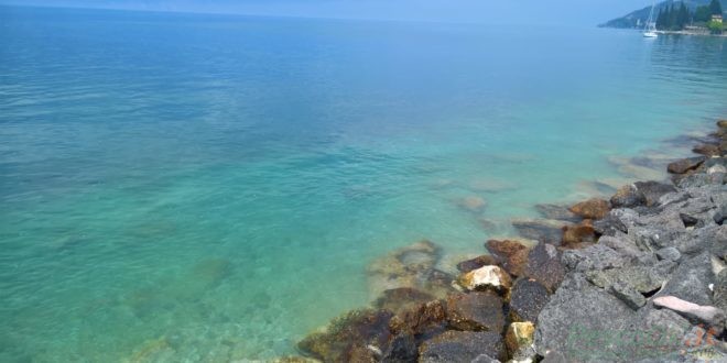 lago di garda visuale dall'alto